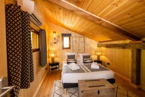 Hotels Domaine de Chalveches Hotel SPA 4* : photos des chambres