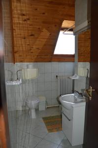 Three-Bedroom Apartment room in Apartman Anikó Vendégház