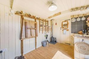 Littlestock Shepherds Hut