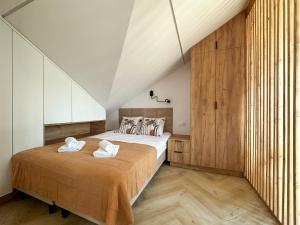 DMK Oak Studio near Warsaw-Modlin Airport