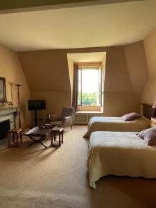 B&B / Chambres d'hotes Chateau de Praslins : photos des chambres