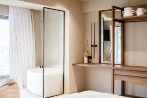 Sevasti Seaview Suite