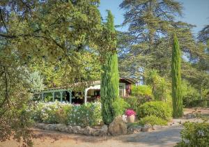 Lodges Domaine de Conillieres : photos des chambres