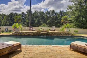 The REZORT-Ideal for Exclusive Events Feat. Pool, Gym, Fire Pit & More!