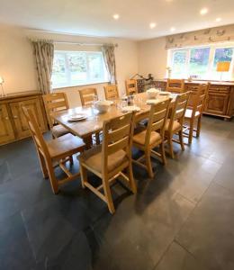 Totally Private, idyllic House with hot tub in an acre of private gardens