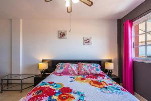 Top floor view apartment by AltamarHomes