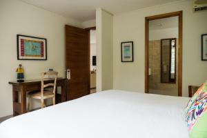 Casa de las Bugambilias B&B