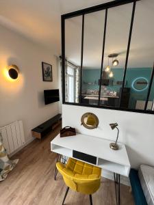 Appartements STUDIO JULES VERNE - HYPER CENTRE LORIENT : photos des chambres