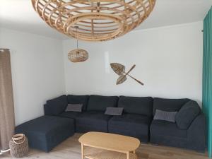 Vivenda Geminada com piscina a 10 minutos a pé da praia, by QoZzy