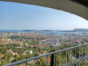 Appartements P'ti balcon du Faron : photos des chambres