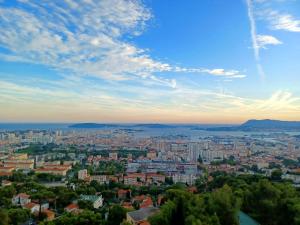 Appartements P'ti balcon du Faron : photos des chambres