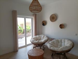 Vivenda Geminada com piscina a 10 minutos a pé da praia, by QoZzy