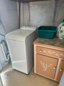 Maisons de vacances Maison Chapeau Saint Jacques - 400m de la plage : photos des chambres