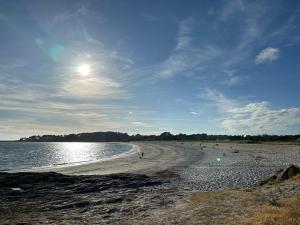 Maisons de vacances Maison Chapeau Saint Jacques - 400m de la plage : photos des chambres