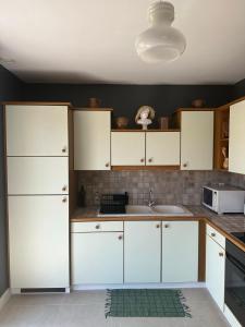 Maisons de vacances Maison Chapeau Saint Jacques - 400m de la plage : photos des chambres