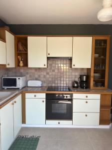 Maisons de vacances Maison Chapeau Saint Jacques - 400m de la plage : photos des chambres