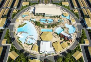 Lacqua Diroma 1-2-3-4-5 com parque 24 horas e roupas de cama e banho