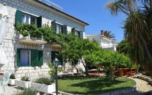 Seaside House Dragica