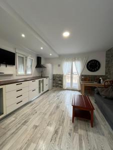 El Caserio de Araña, Cercados de Araña