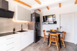 Holiday house Kristina with jacuzzi pool only for you