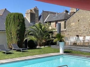 Villas Character house on the port of Vannes with swimming pool : Villa 1 Chambre