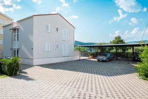VDL Apartments
