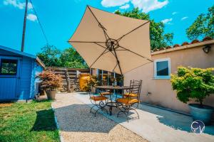 Maisons de vacances Gite climatise avec piscine aux portes d'Uzes : photos des chambres