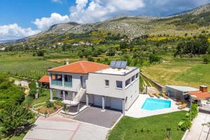 Villa Honey with private pool, near Split