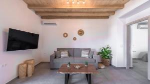 Esperanza Apartments