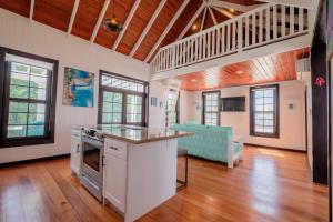 Caribbean Vacation Rentals and The PoolClub at Mahogany!