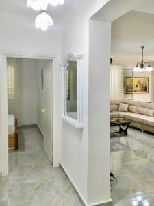 Golem Beach Apartment with Enchanting Garden