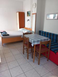 Studio with Terrace and Sea View room in Apartments with a parking space Pag - 18325