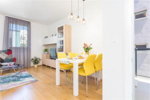 Apartments with WiFi Split - 21368