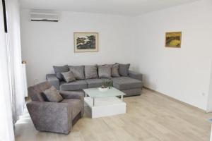 Apartments with parking space Umag - 21460