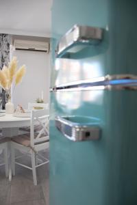 Apartments with a parking space Podstrana, Split - 21505