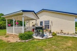 Charming Smiths Grove Home Near Cave Tours! - Fountain Run