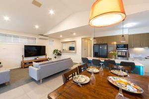 Armidale Cottage on Barney - House 1