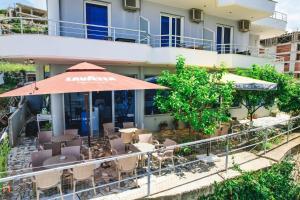 Summer Dream Hotel