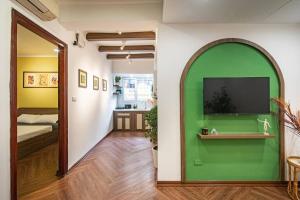 Homestay Hang Tre 5min to Bar street