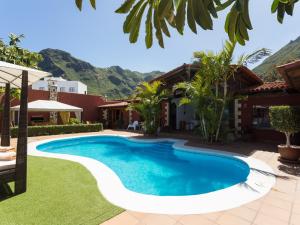 Villa Male: Oasis de Tranquilidad con Piscina en el Corazón de Los Silos - ES-279-6