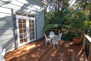Bottlebrush Cabin, cosy private cabin in the trees