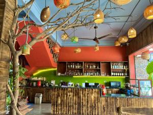 Lapis Restaurant and Hostel