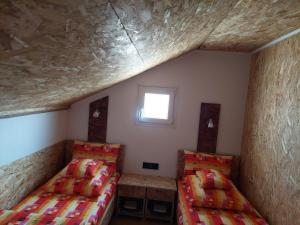 DOBRA GAZDA - transit sleep