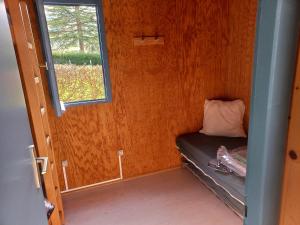 Campings Camping Les Feuilles Chauffailles : photos des chambres
