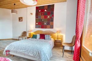 Chalets Chalet Le Wapiti, aux pieds des pistes, a 200m du village : photos des chambres