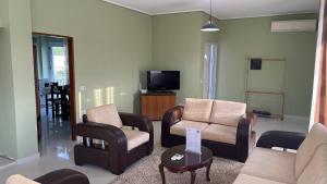 Azure Apartments by Kondo Stays