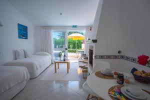 Charmingly furnished Studio close to the sea