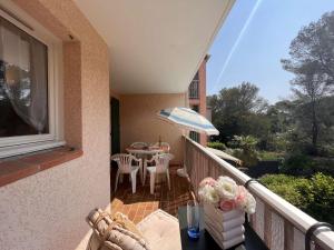 Appartement 2 pièces avec terrasse et parking à 400m de la plage – Saint Aygulf - FR-1-226A-88