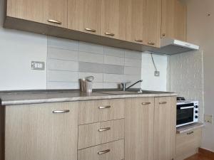 Modern Beach View Apartment, Vlore