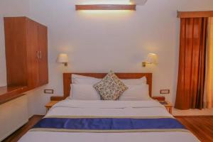 Himalayan Retreat-Karzoo